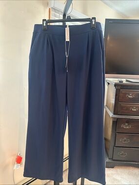 Halara Size Large Petite Navy Wide-Leg Dress Pants